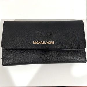 Michael Kors Women's Jet Set Travel Large Trifold Wallet